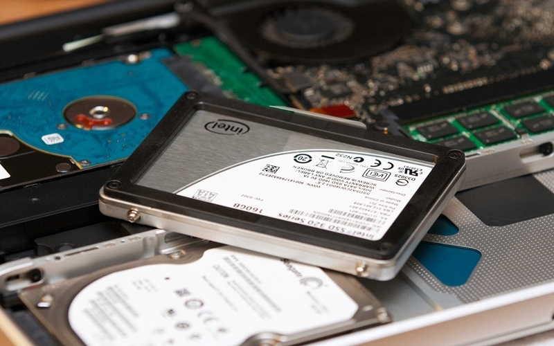  Giá thay ổ cứng SSD cho laptop